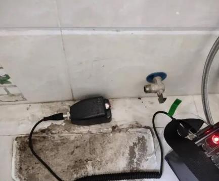 海港屋顶漏水维修公司分享下卫生间漏水的危害及解决方法